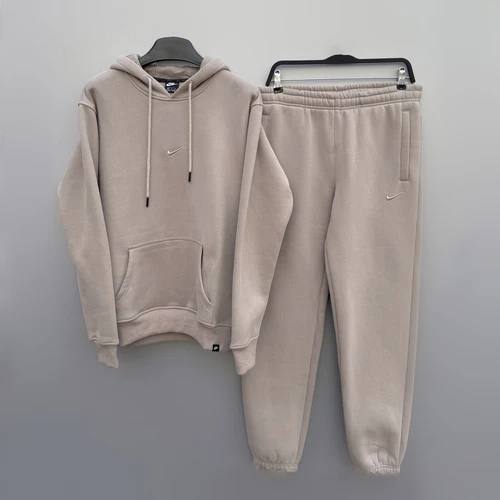 Спортивный костюм Nike на флисе