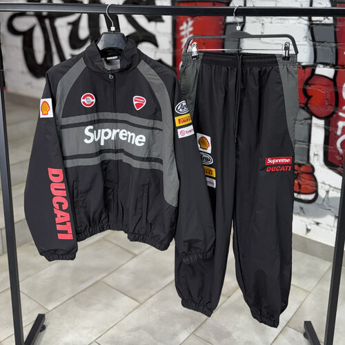 Спортивный костюм Supreme