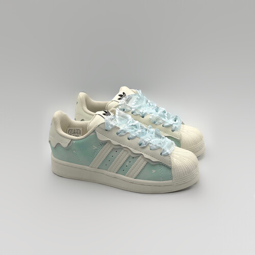 Adidas Superstar